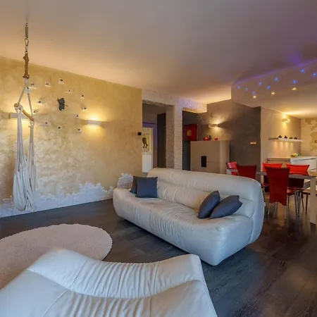 Incantu Apartment *